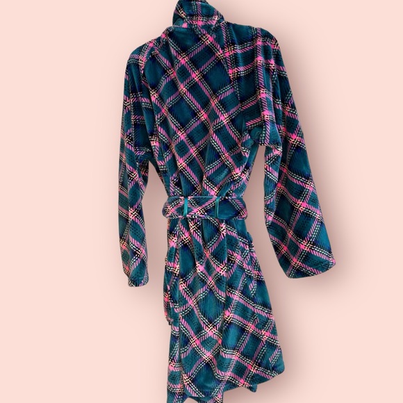 Victoria‎ Secret size medium/Lge plush pink teal blue  plaid mini robe w belt - Picture 3 of 12